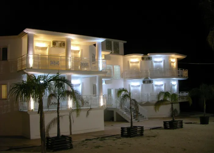 Mariana Hotel