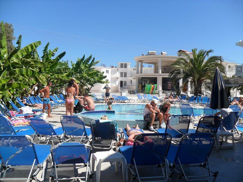 Mariana Hotel
